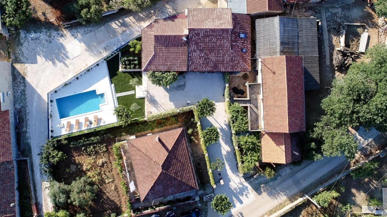 Villa Navita Augustinus With Pool Debeljak Bagian luar foto