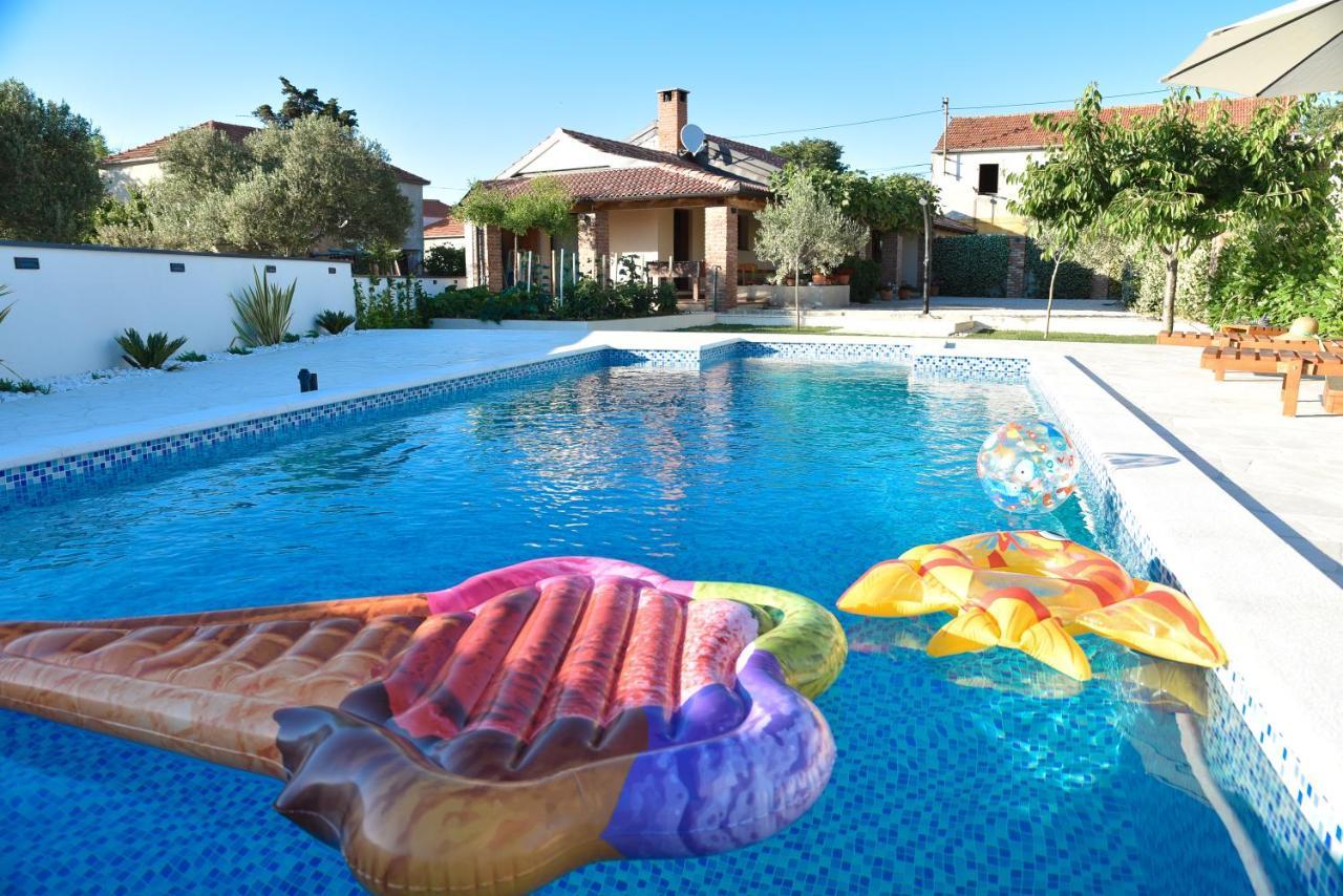 Villa Navita Augustinus With Pool Debeljak Bagian luar foto